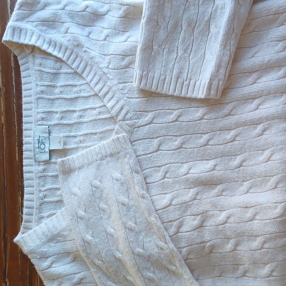 Ann Taylor LOFT Sweater